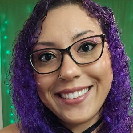 Your awkward twitch friend 💜
It's 420 somewhere🔥
Former radio host & terrible comedian🤙