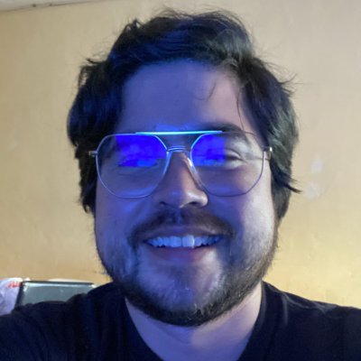 charliclics's profile picture. 🧑‍💻 Mi día a día como emprendedor. ⚡️Tips de marketing digital.