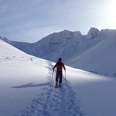 Shigemi_x's profile picture. 登山、ランニング、スキー、自転車、クライミング等々やっています。
Full:2:58'44“
Half:1:24'56“
10000m:39'13“
5000m:18'45“0
3000m:10'43“7
1500m:4'56“5
富士登山競走山頂コース完走

2024年は100kmサブ10と公認大会サブ3を狙います！