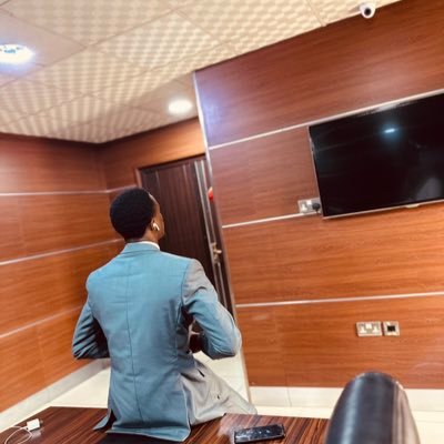 OshoSpirit's profile picture. 💀Youtube taught Pilot. Arsenal👍🏾 @ablehq_ “https://t.co/Mh8J9dDX2p”