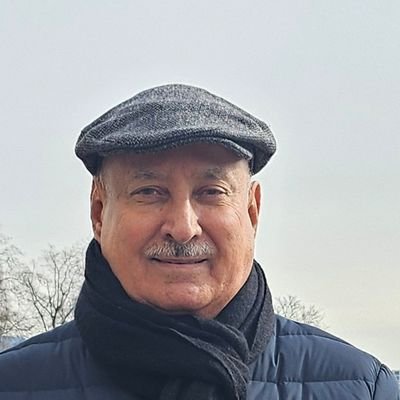 المدير العام السابق للإيسيسكو
FORMER ISESCO DIRECTOR GENERAL عضو NGIC & RAFIT.
دكتوراة في اللغة الإنجليزية- جامعة أوريغون-أمريكا. 1982