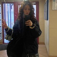 vic (@vickyconic) 's Twitter Profile