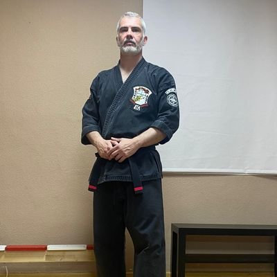 Sensei en Eagle Fang Dojo, Artista Marcial. Friki, comiquero, cinéfilo y tarao en general