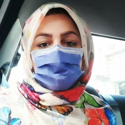 عاشق کشورم🇮🇷 هستم
پایبند و عاشق همسرم💍 و دخترم👩🏻
کمی ادعای سواد رسانهای دارم🤌
دوستان بهم میگن آچار فرانسه😅
