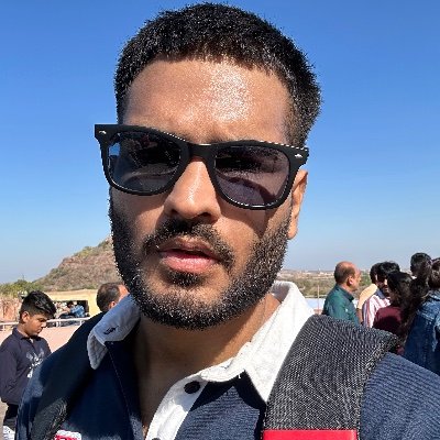 garg_aashim's profile picture. software engineer l frontend 🦄