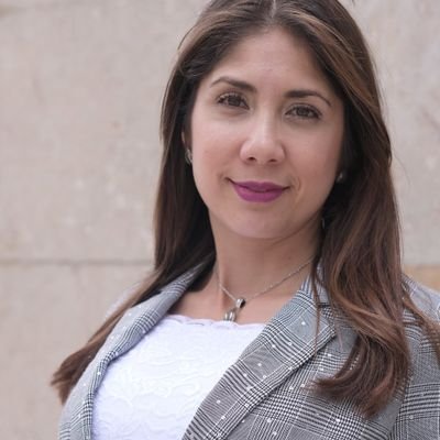 Lina Pinzón Arias Profile