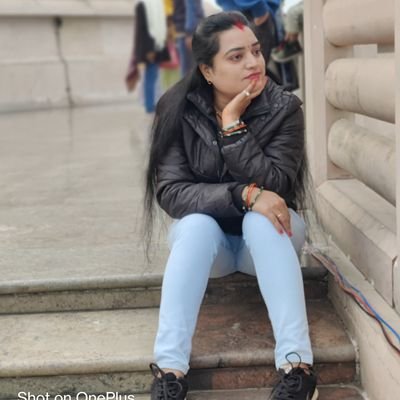 Arshi0840's profile picture. तुम शब्द मैं अर्थ, तुम बीन मैं व्यर्थ। https://t.co/0pjC8o0d82