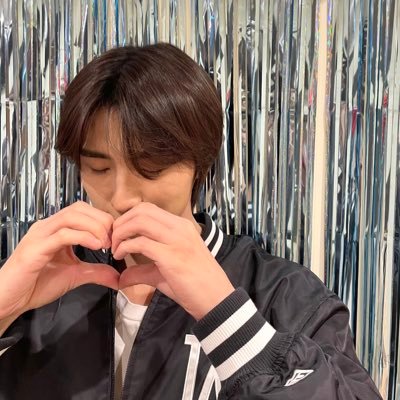 yongheeby's profile picture. yonghee? yonghee 💗💗