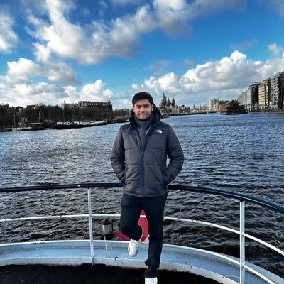 ArcalanK's profile picture. A 🇵🇰 living in 🇩🇪 | Computer Systems Engineer