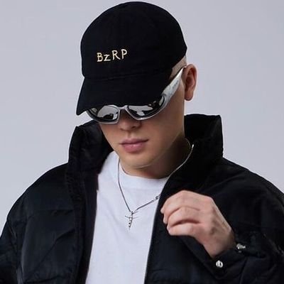 Cuenta oficial de información, charts, entrevistas, fotos y más del tres veces ganador al Latin Grammy, @bizarrap.