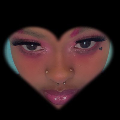 trbl_niya Profile Picture