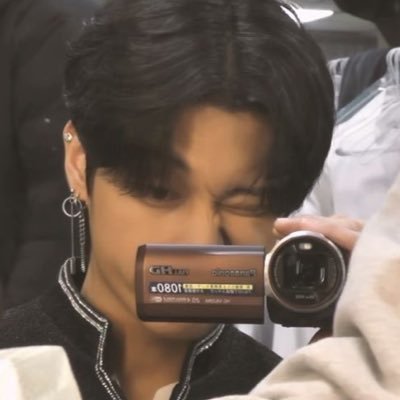 woocheeekies's profile picture. 🇲🇾 user  @woocheekies but i forgot the password so here’s my new acc :3