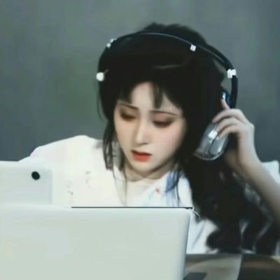 RongYan_SG's profile picture. ✨星河滚烫 愿你是人间理想