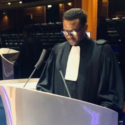 Docteur en Droit I Chargé d'enseignement l Avocat à la Cour I Barreau de Paris