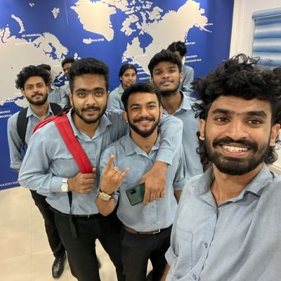mechanical engineer📈
pride comes before the fall,stay humble☝️ stay blessed.😇