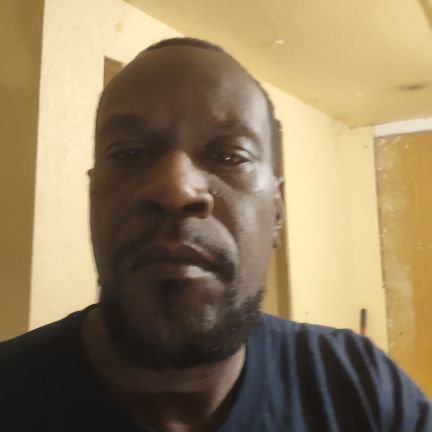 WilliamCla1320's profile picture. 