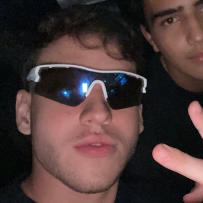 freireehenrique's profile picture. perdi conta 10x aqui já