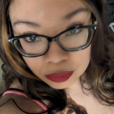 MadamSimone69 Profile Picture