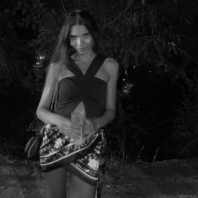 mery__2207's profile picture. somos reemplazables pero irrepetibles. Bióloga 🦋