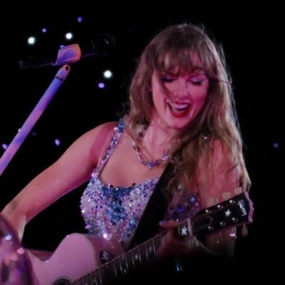 swiftie since 2014 || #1 the lakes stan || gaylors dni