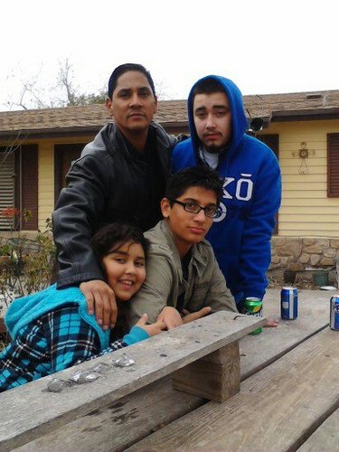 escobedom14's profile picture. trying to stay alive and make it in todays time . love life live life. family first.