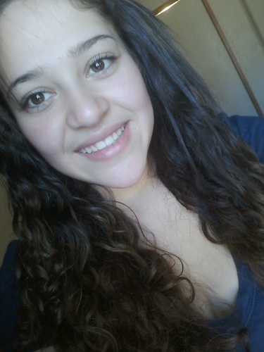 Stephanie Flores Profile