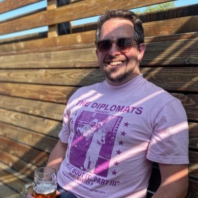 Burke_Brasky's profile picture. Jukebox, I’m gonna put $7 worth of Hoobastank on it. / #BillsMafia
