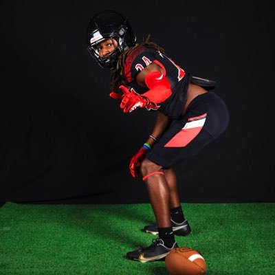 Port Charlotte High School ‘Class of 2025, Db/6’1 175Ibs/40(4.5) 3.4 GPA Email: xaviershipley@icloud.com