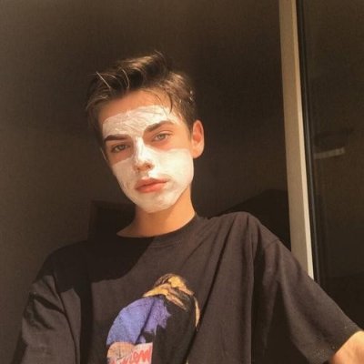 TinaAbraham2g's profile picture. 