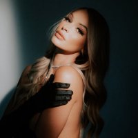 EMMA HIX👑(@EMMAHIXOFFICIAL) 's Twitter Profile Photo