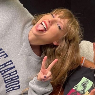 nashville N2 5/6/2023 || Taylor fan account! || 20  || She/Her