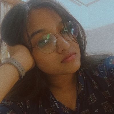 Full-time University student and part-time twitch streamer. 
Just an average South Indian girl who's obsessed with video games, motors and books.