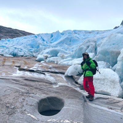 Phd candidate in Northern Norway, a snow algae enthusiast ❄️☃️🔴☄️🟠北極圏で微細藻類の研究中 Nord university