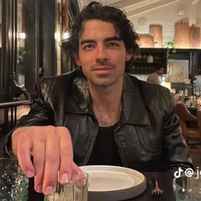 @chaoticjonas