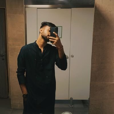 SDE @SchneiderElec • Ex- SDE intern @DesiQna (4M+ active users) • Competitive programmer 👨‍💻 •  Threatre, shuttler, music, shayari ✨ • Bangalore ✈️ Noida