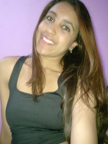 Sou feita de porcelana e de um desejo incontrolável de ser forte.