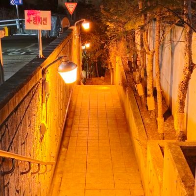 IAu40JapWqAwRgf's profile picture. 혼자 감성 타는 계정