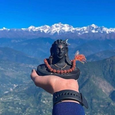 thakuryashhhhh's profile picture. ॐ नमः शिवाय। नमो नीलकण्ठाय।ॐ पार्वतीपतये नमः। ॐ ह्रीं नमः शिवाय। 🕉️ HRD VHP BAJRANG DAL 🚩