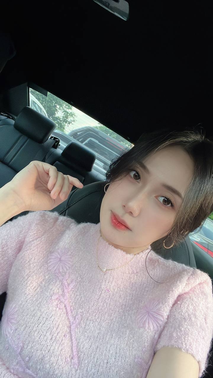 aria185100's profile picture. 