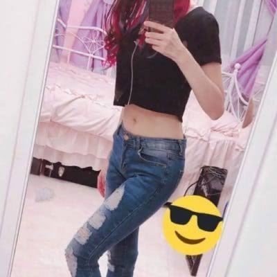 おなってるところ見られると興奮する人妻です。後ろから突かれるの大好き。たくさん出る方に弱いです。よろしくお願いします。