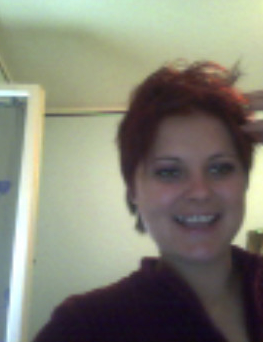 EllaMoriace's profile picture. Quel miracolo lì, di incontrarsi per doversi dire addio e annegare in un abbraccio che sa di nuovo inizio.