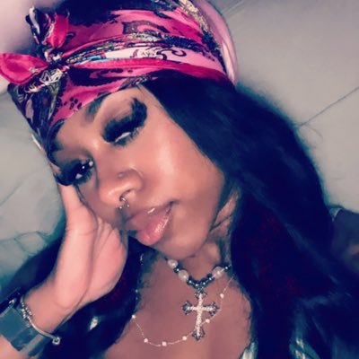 leadadoll's profile picture. 