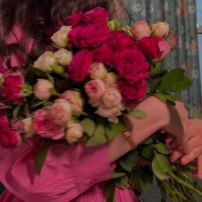 shr__t0's profile picture. .'ما نفعـلهُ بـِ حُـب يعـود إلينـا بـِ جميـع أشڪال الحُـب'✨💙