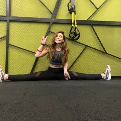 Burchinaa's profile picture. Ice skater⛸️⛸️