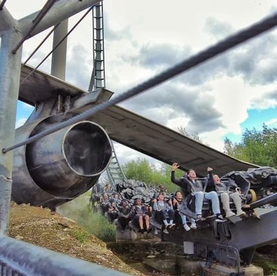 Just another Theme Park Enthusiast 
🎢 👑