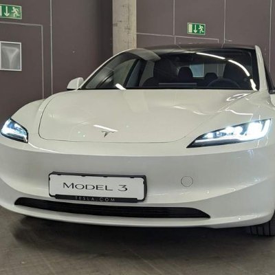 WayoWitty's profile picture. I got a big mouth, I can't help it, I talk from my heart | EV's (#Tesla, #AI, Memes, History, Space, News, Music, Kids |