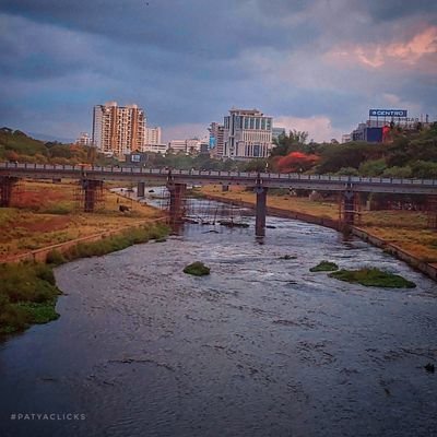 पुणे आवडणारा अल्पसंख्यक मुंबईकर 🫣
अतिसामान्य मनुष्य| प्रखर राष्ट्रप्रेमी| भारत भाग्यविधाता|
संघ स्वयंसेवक| संतुलित उजवी विचारसरणी| भारतीय लष्कर अभिमानी|