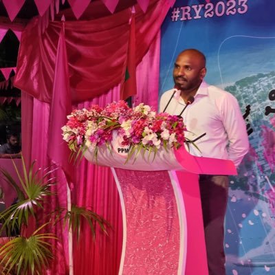 Member of Velidhoo council | Member of @ProgressPartyMV | Former news reporter | President of @clubstillred | 🇲🇻