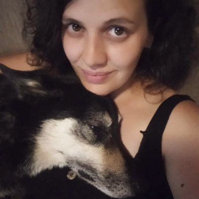 V_deVida's profile picture. Me salí del camino a caminar.