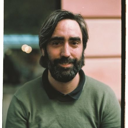 llejlos's profile picture. 